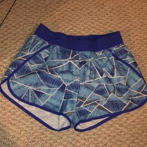 Geometric athletic shorts